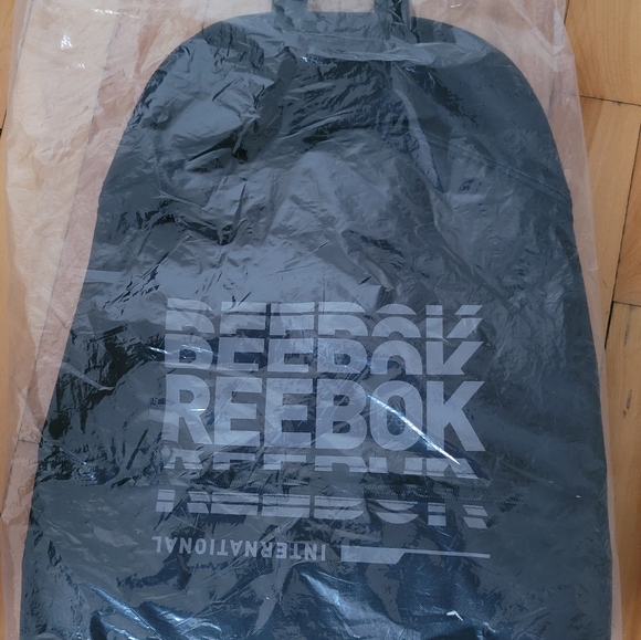 Reebok backpack - Picture 3 of 5